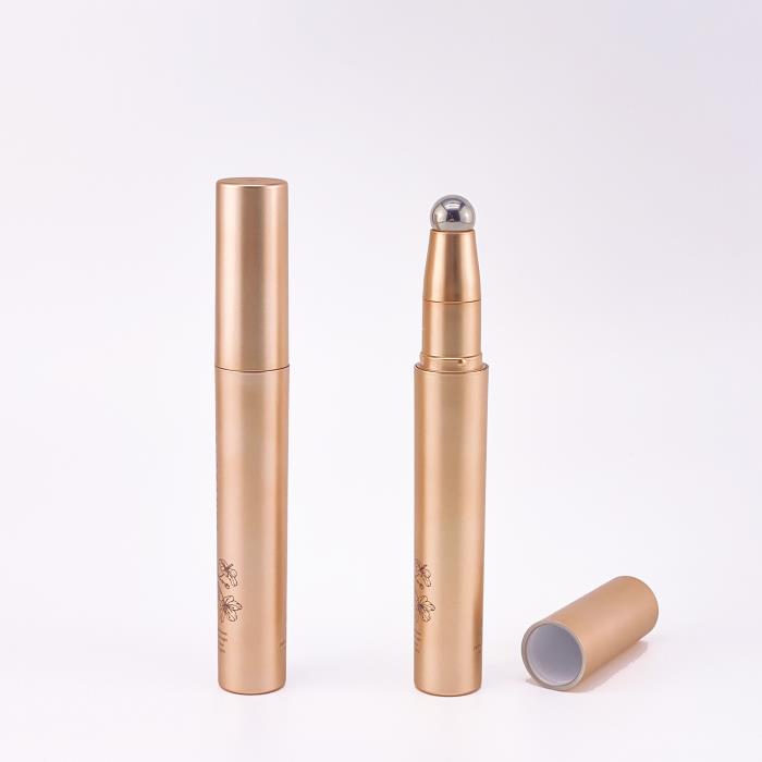 Cosmetic airless roller for premium facial treatments
